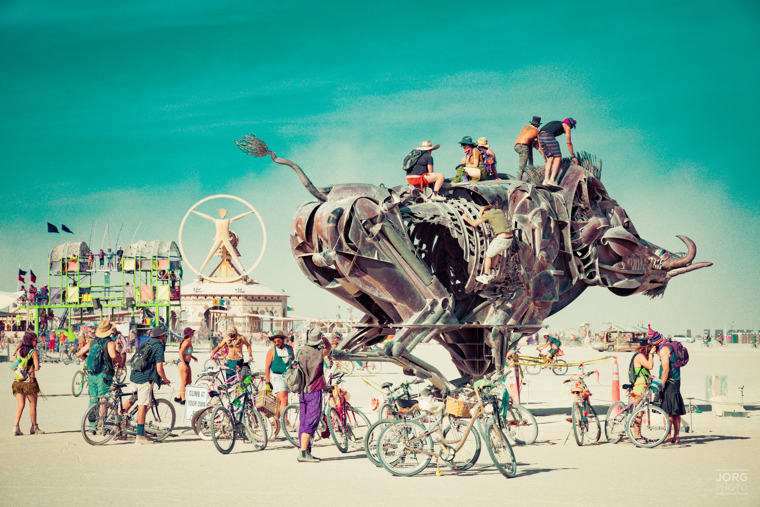 Burning man festival. Бернинг Мэн. Burning man, Невада. Арт-фестиваль Burning man. Фестиваль пустыня Невада США.