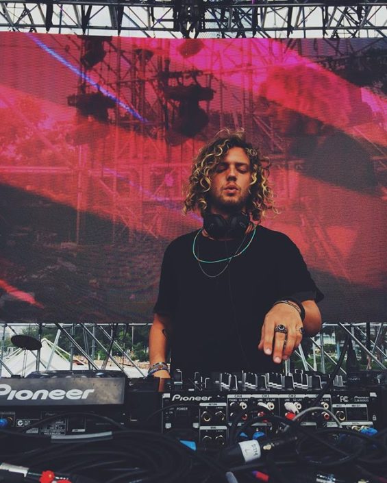 thomas jack heats up splash house festival squad thomas jack heats up splash house festival squad