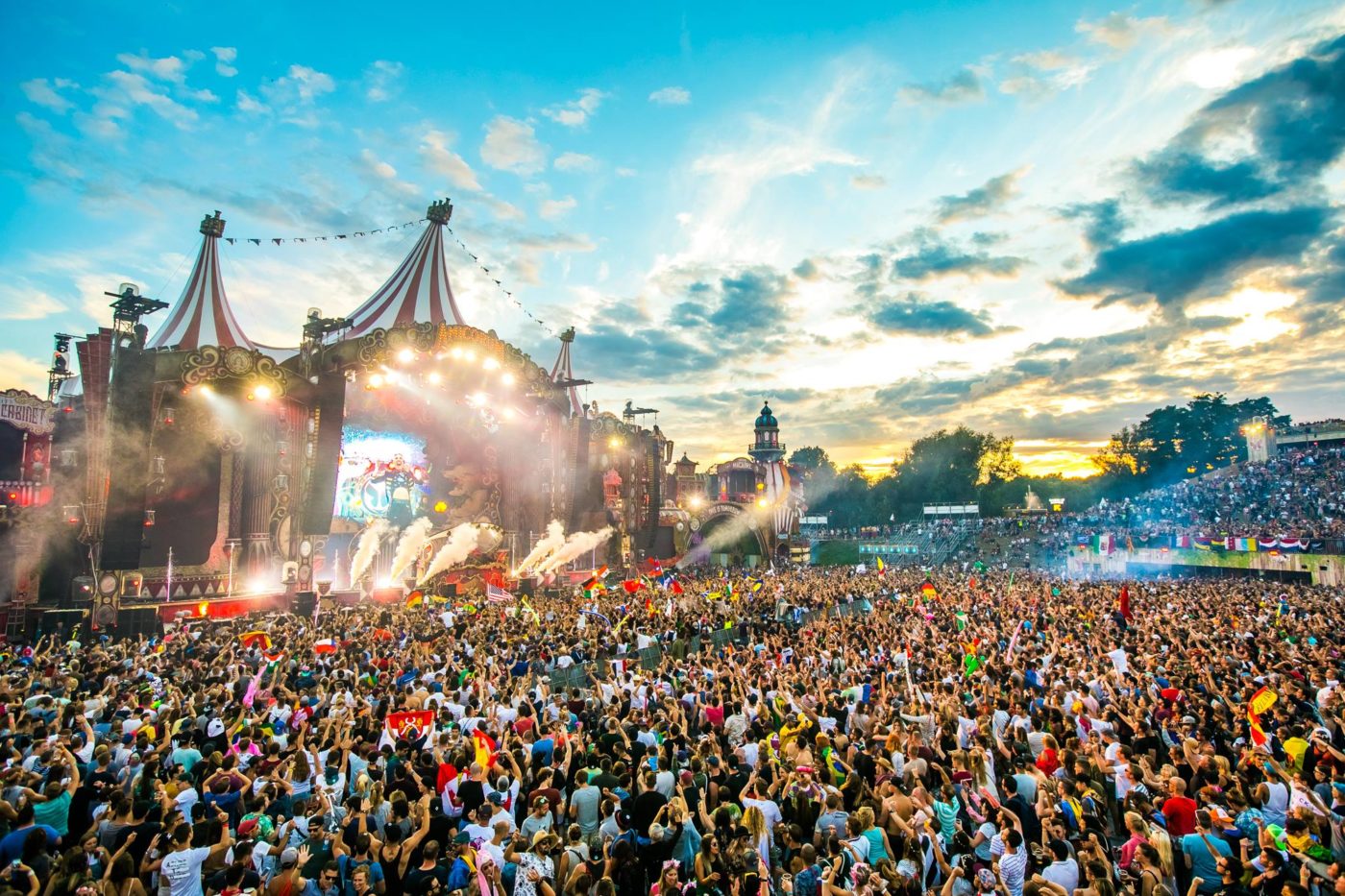 Tomorrowland Lineup Reflects Changing Music Festival Landscape ...