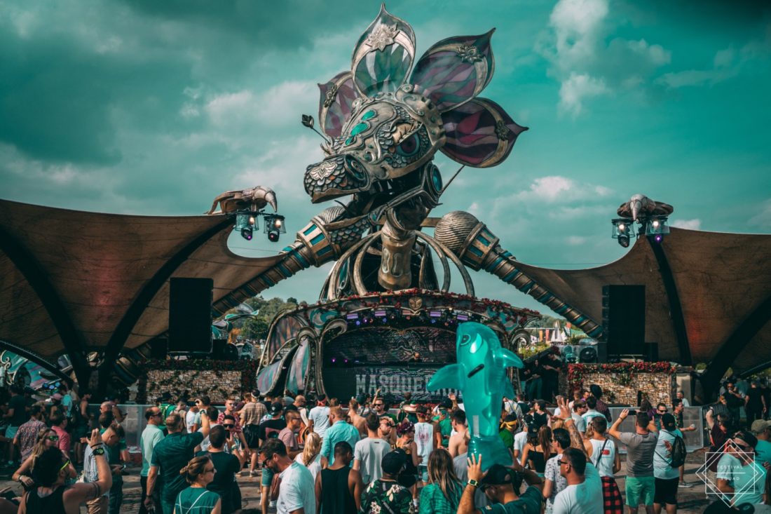 The Incredible Stages Of Tomorrowland Weekend Festival Squad